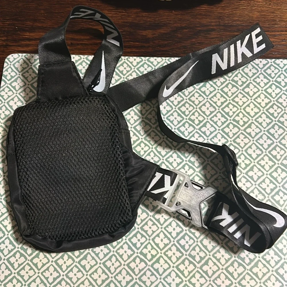Nike sling bag